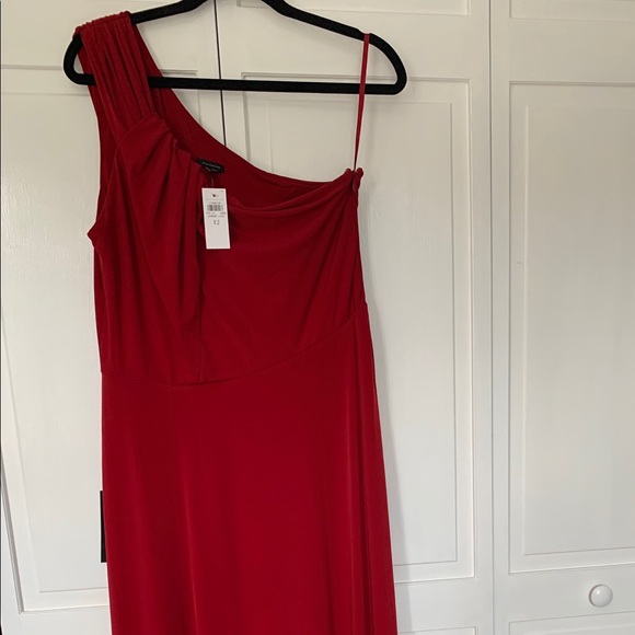 Ann Taylor full length one shoulder ruby red gown - Picture 4 of 8